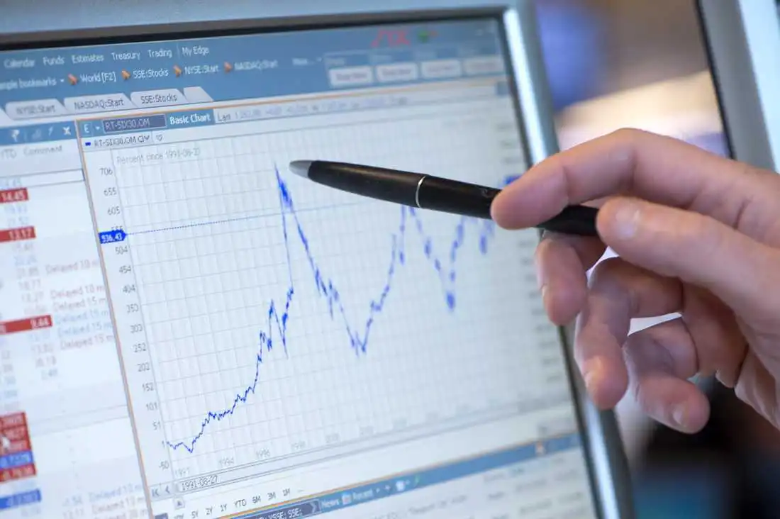 Pasar Valuta Asing Bergerak Tenang di Awal Pekan